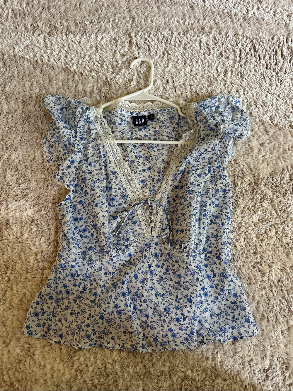 GAP Blue and White Floral Tie-Front Lace-Trim Blouse